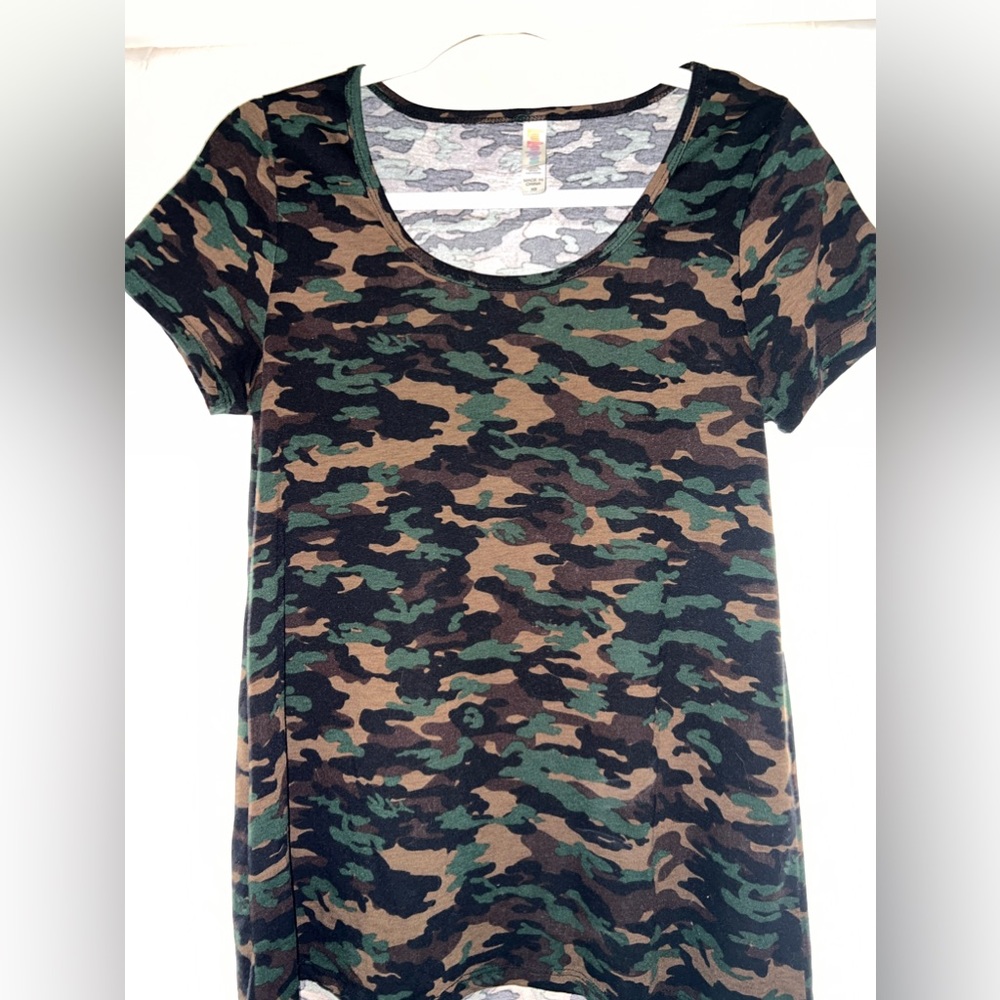 Lularoe camp top